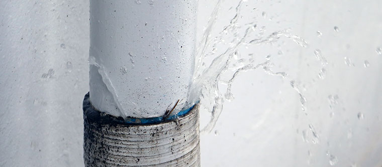 Dealing with Leaking Pipes at home